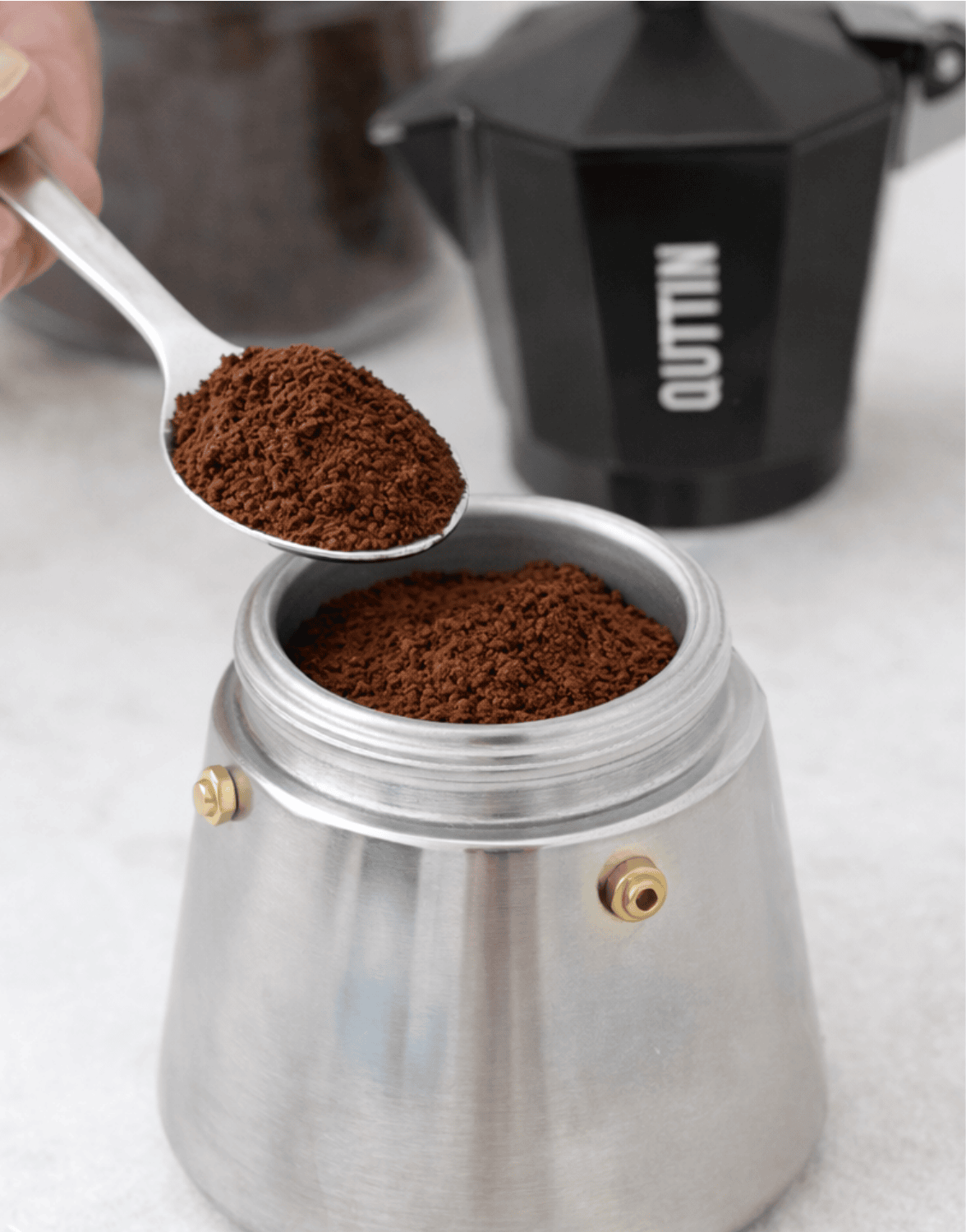 Cafetera italiana Quttin de 9 tazas apta para inducción